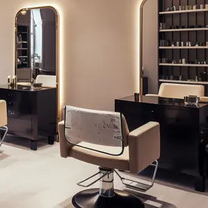 غطاء خلفي لصالونات التجميل من البلاستيك الشفاف لكرسي تصفيف الشعر ومقاوم للماء لأغطية كراسي الحلاق والمكياج في المنتجعات الصحية